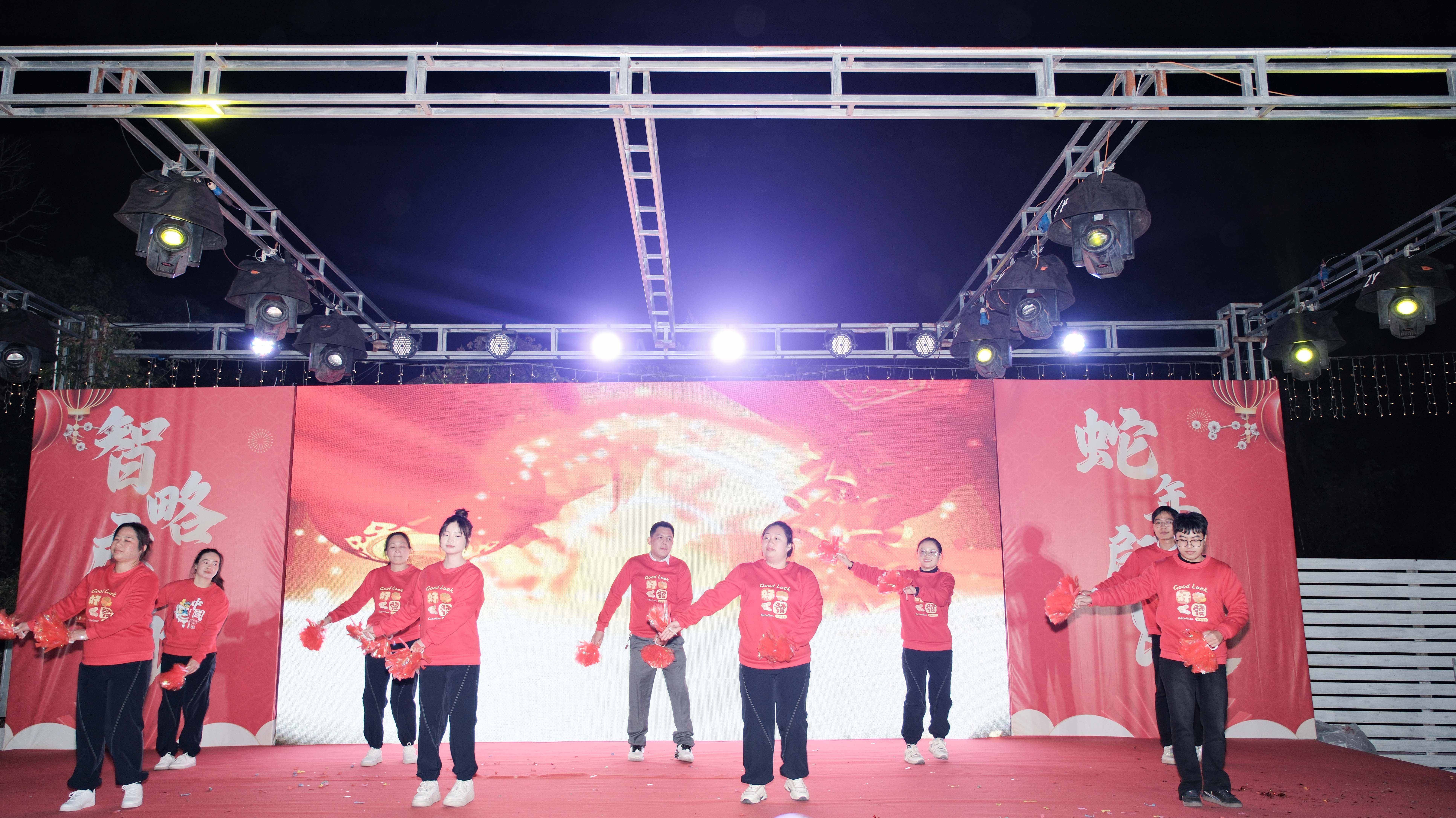 久信達科技2024年年會圓滿落幕：感恩同行，共創(chuàng)環(huán)保新未來，乘風(fēng)破浪，夢想起航(圖7)
